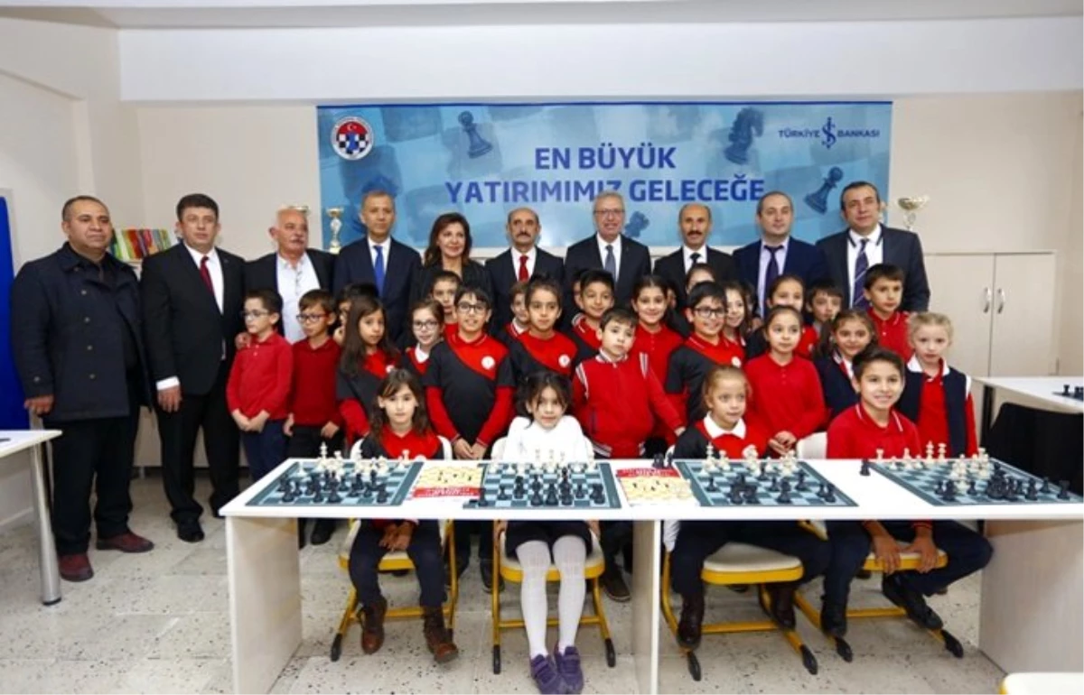 Türkiye İş Bankası’ndan 25 bininci satranç sınıfı