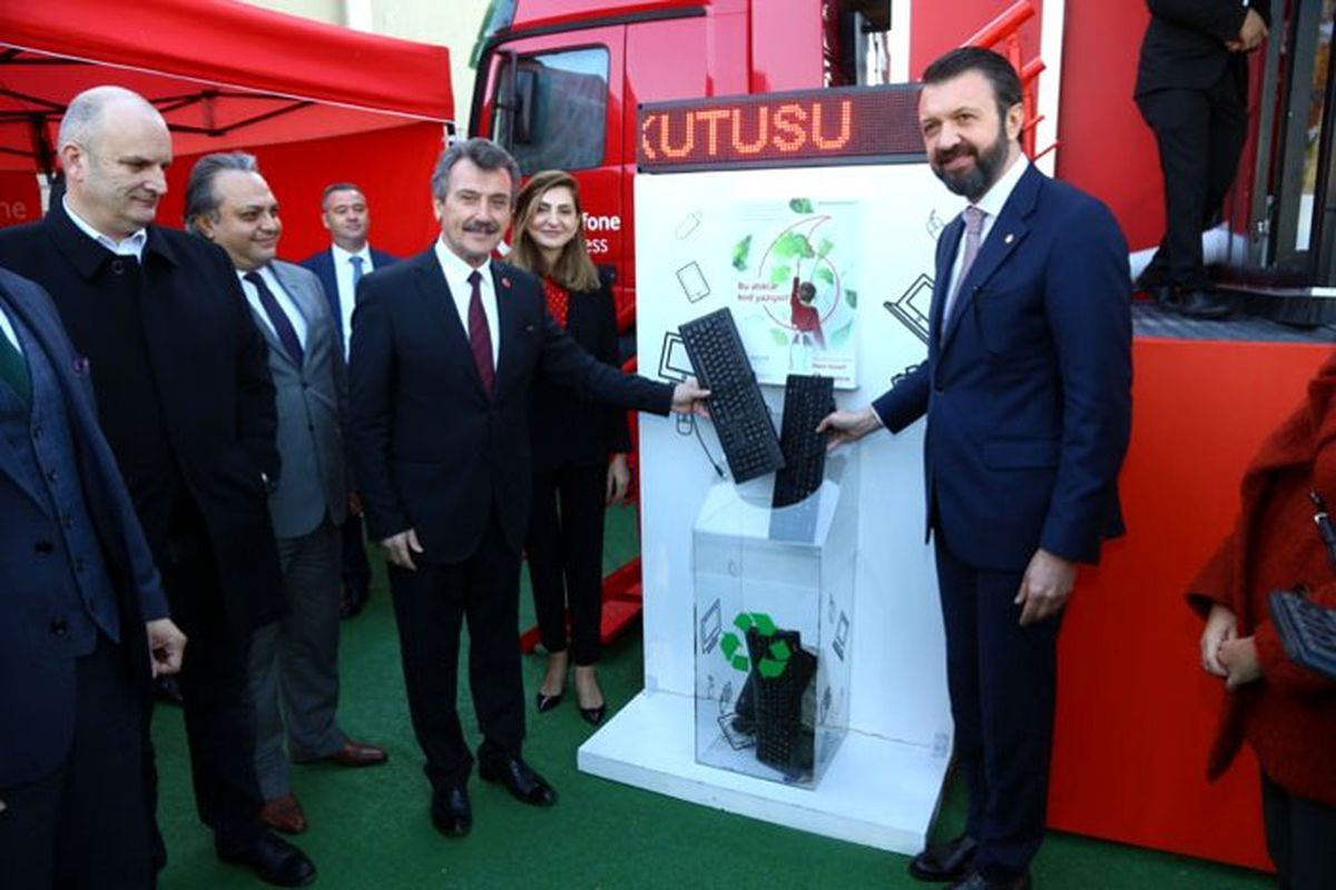 “Vodafone Busıness Dijitalleşme TIR’ı” Bursa’da