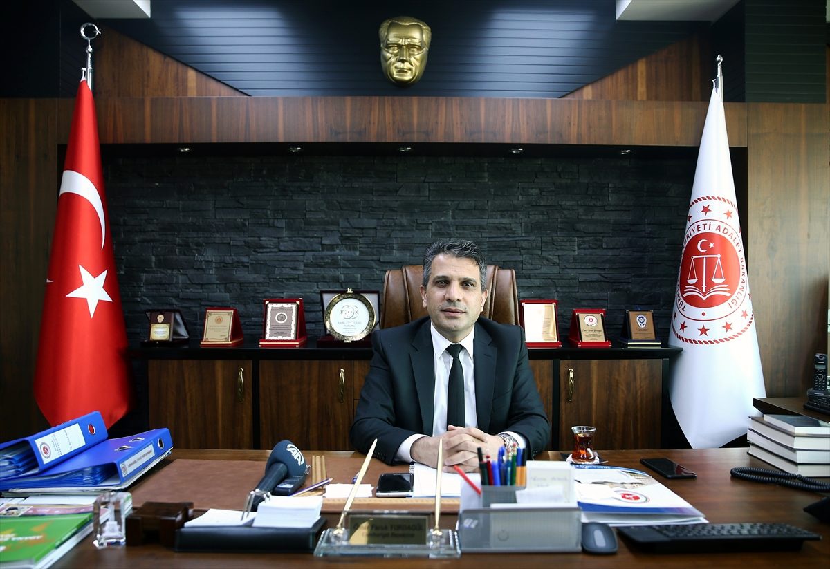 Adana Cumhuriyet Başsavcısı Yurdagül, AA\'nın "Yılın Fotoğrafları" oylamasına katıldı