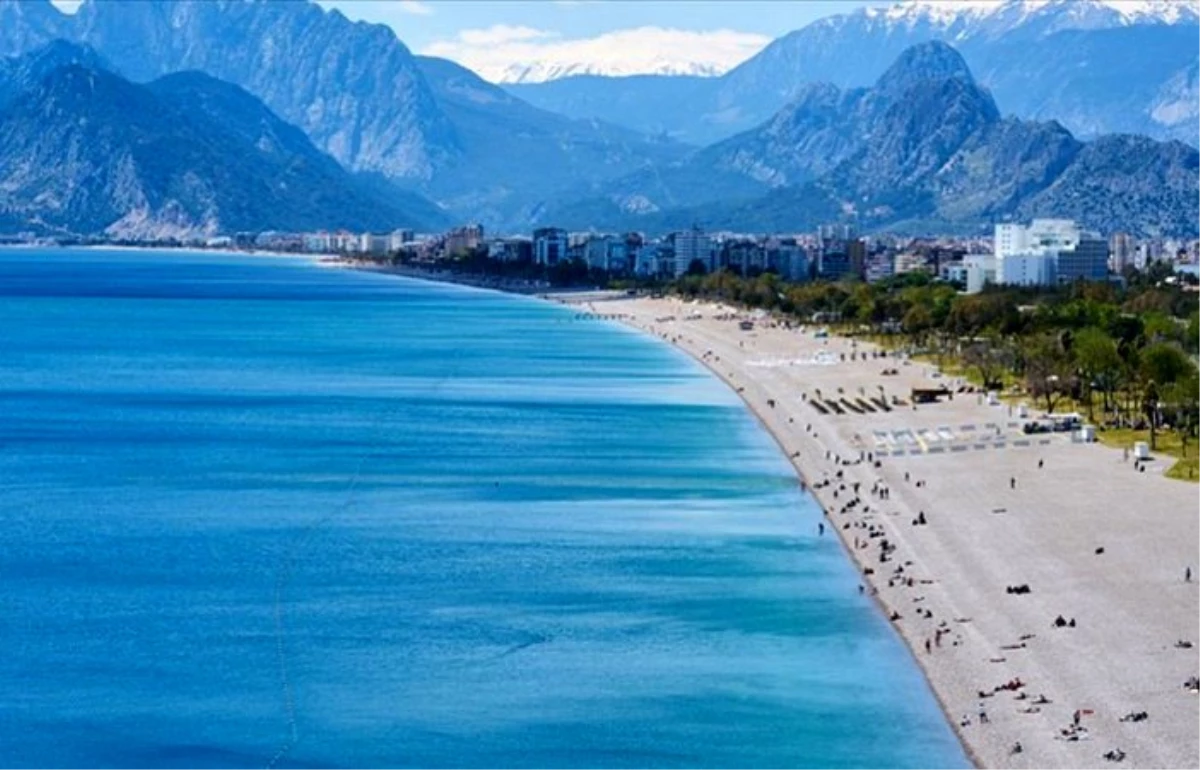 Antalya\'ya gelen turist sayısı 15 milyonu aştı 