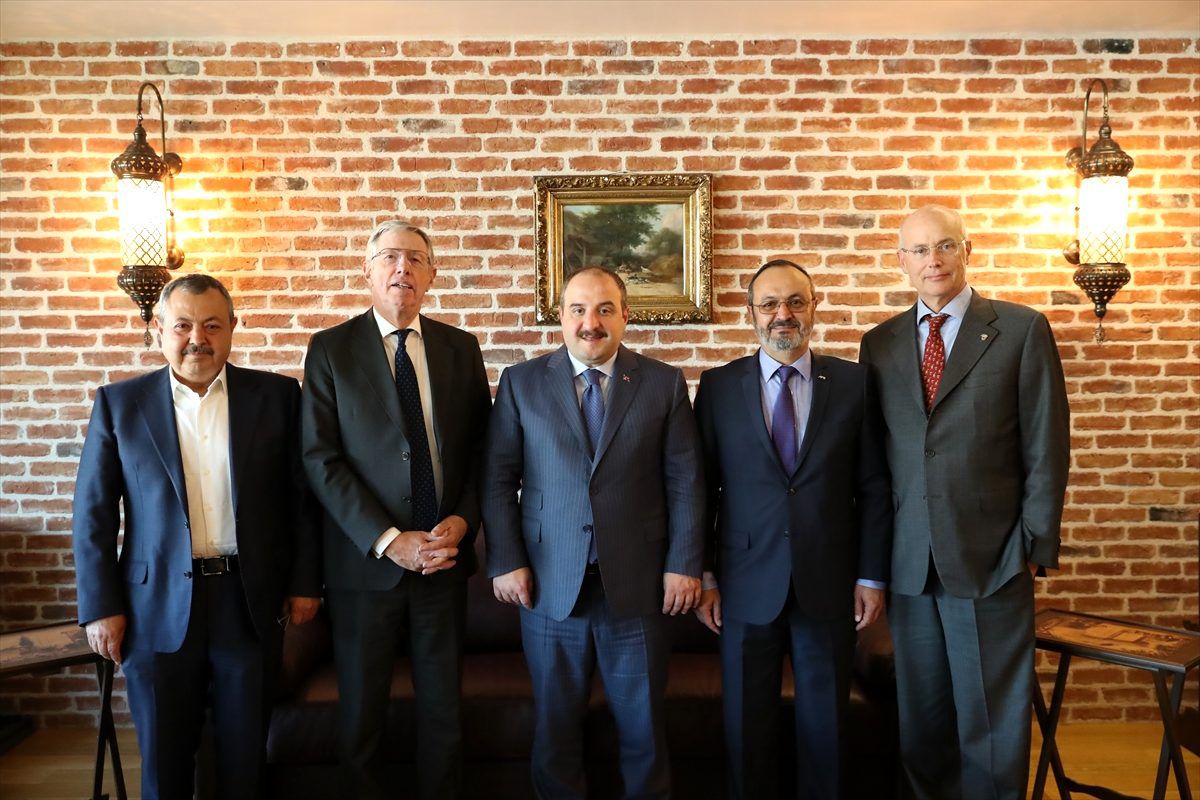 Bakan Varank İvedik OSB\'de İtalyan heyetle buluştu