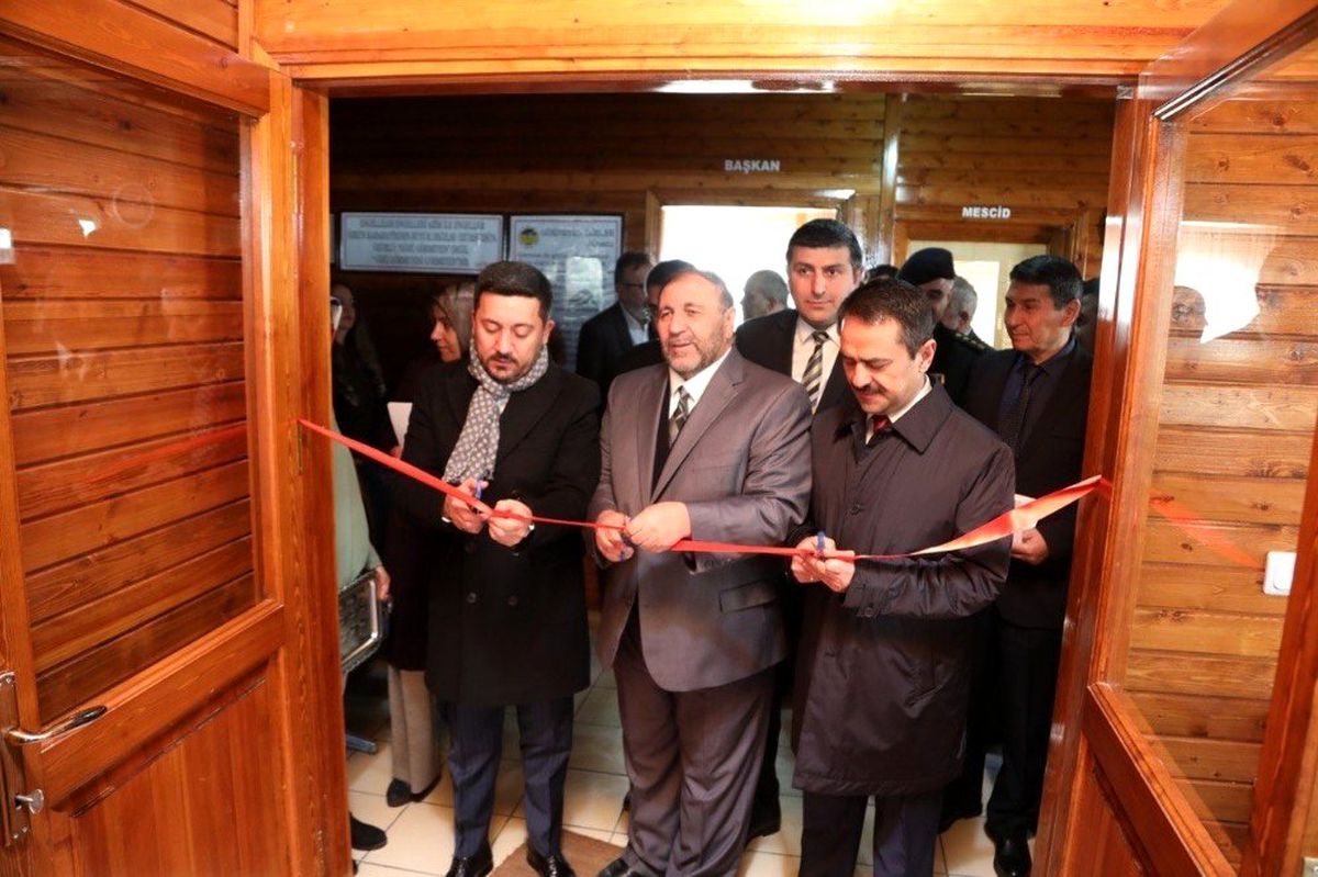 Başkan Arı, GÖRBİR\'de düzenlenen kurs açılışına katıldı