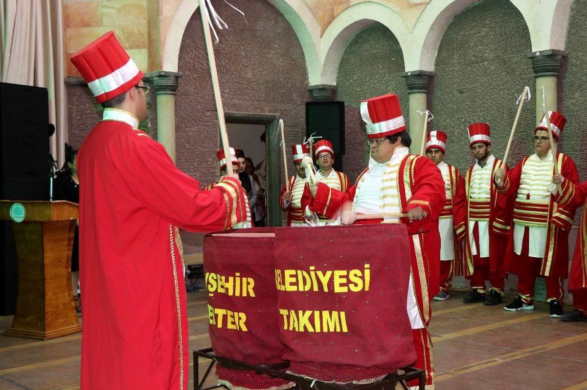 Bu da özel insanlar mehter takımı