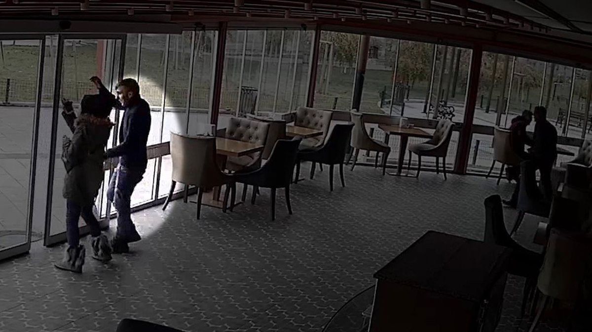 CHP\'nin "iş istedi kolu kırıldı" diyerek gündeme taşıdığı çocuğun kolunun kırık olmadığı anlaşıldı