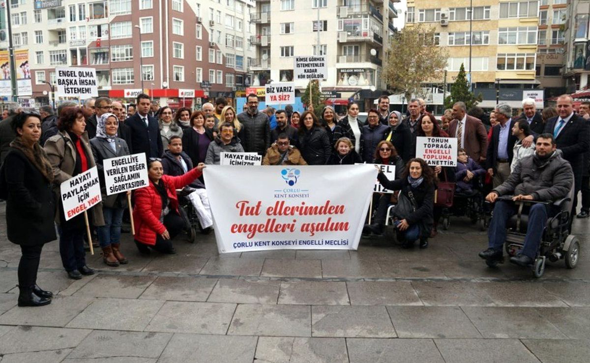 Çorlu\'da Dünya Engelliler Günü\'nde tören düzenlendi