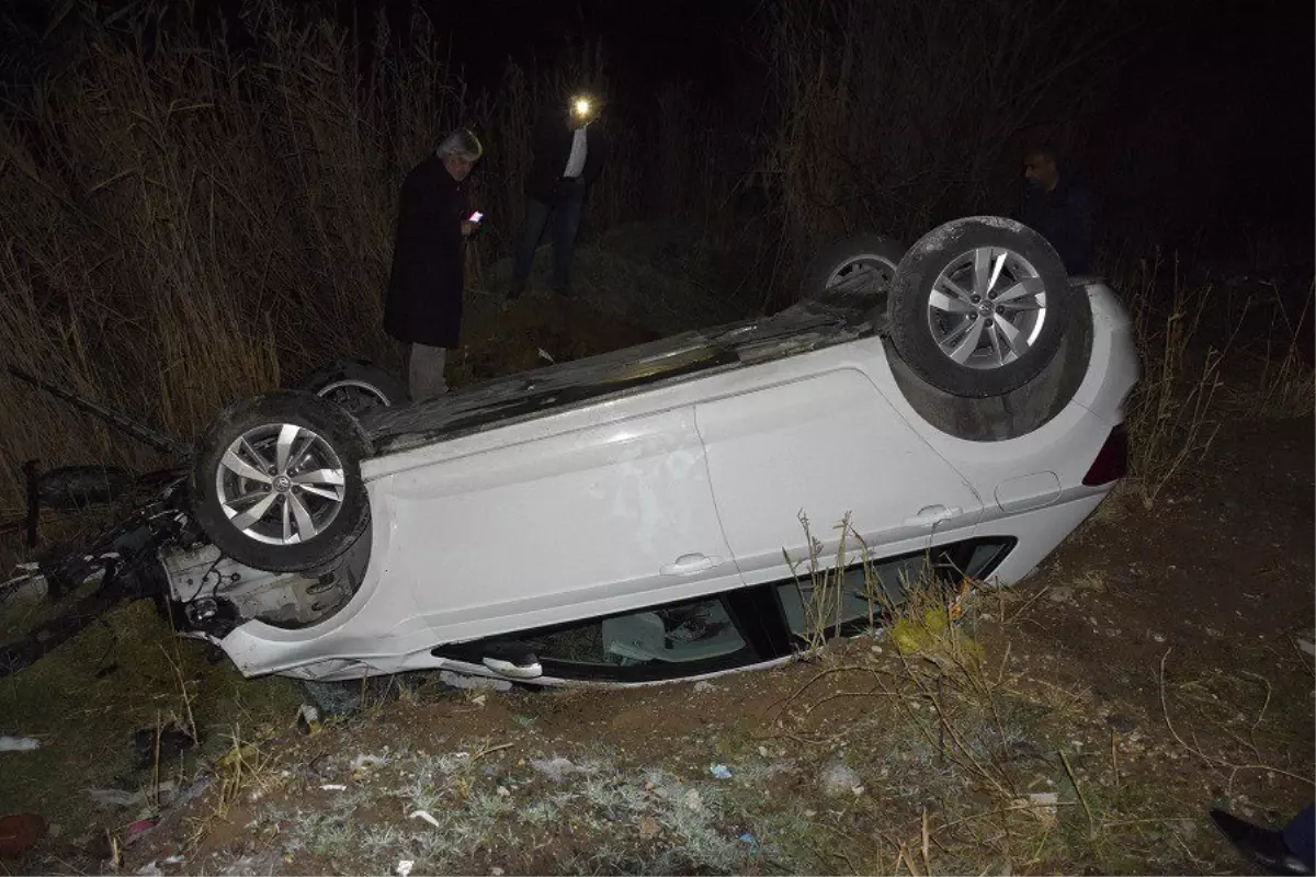 Elazığ\'da trafik kazası, eski başkan yaralandı