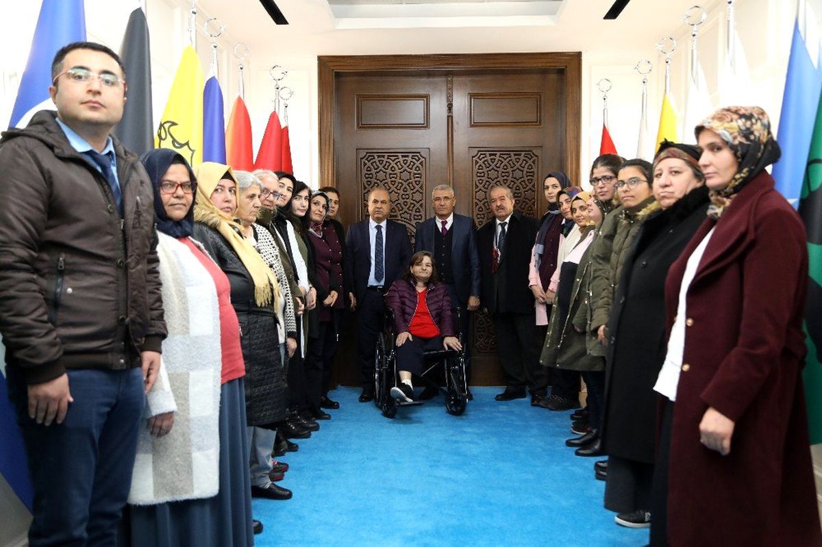 Engelli bireylerden Başkan Güder\'e ziyaret