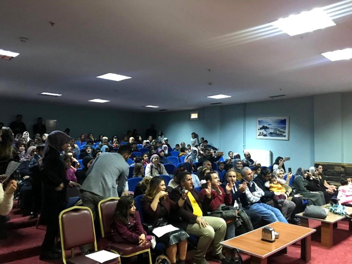 Engelli kızın mektubu duygulu anlar yaşattı