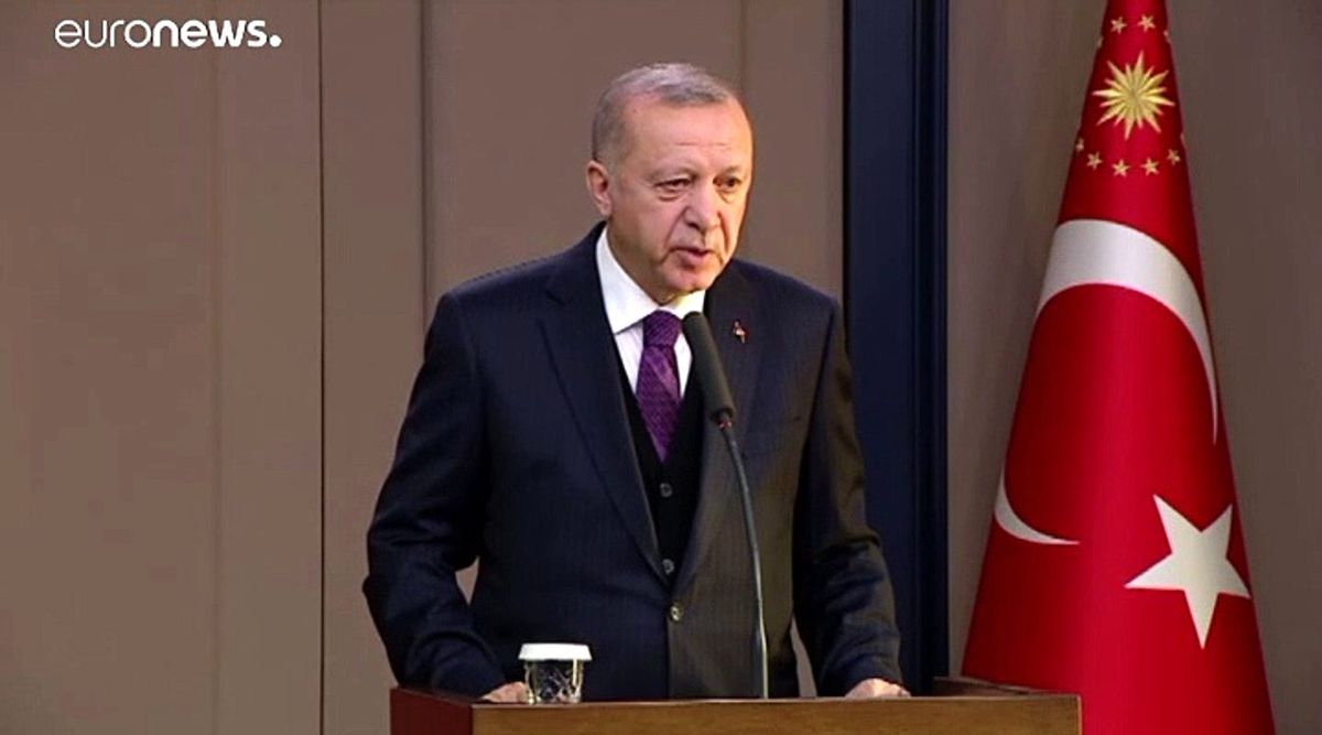 Erdoğan: NATO, YPG\'yi terör örgütü olarak kabul etmezse Baltık Planı\'nın karşısında oluruz