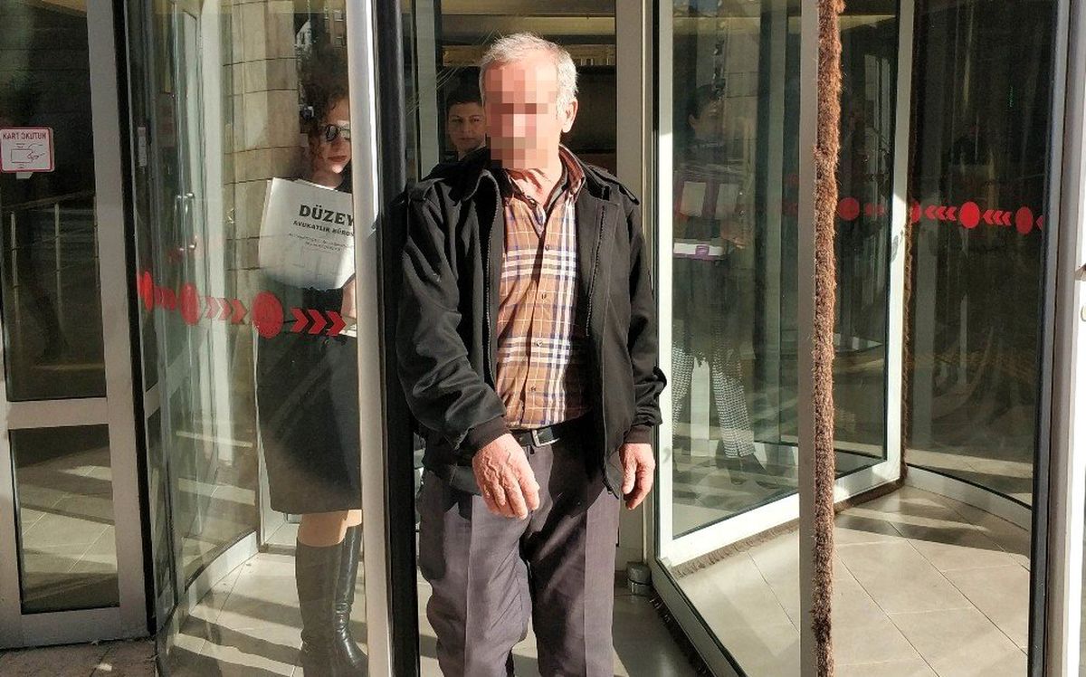 Eşini darp edip üzerine kaynar su dökerek yakan koca serbest bırakıldı