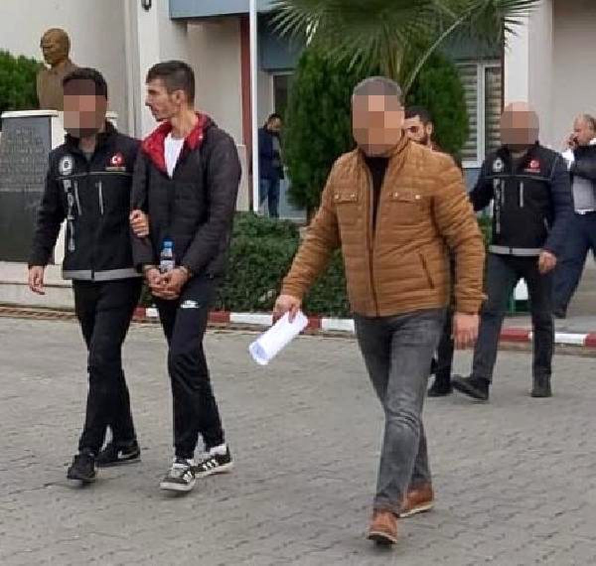 İç çamaşırında eroin çıktı