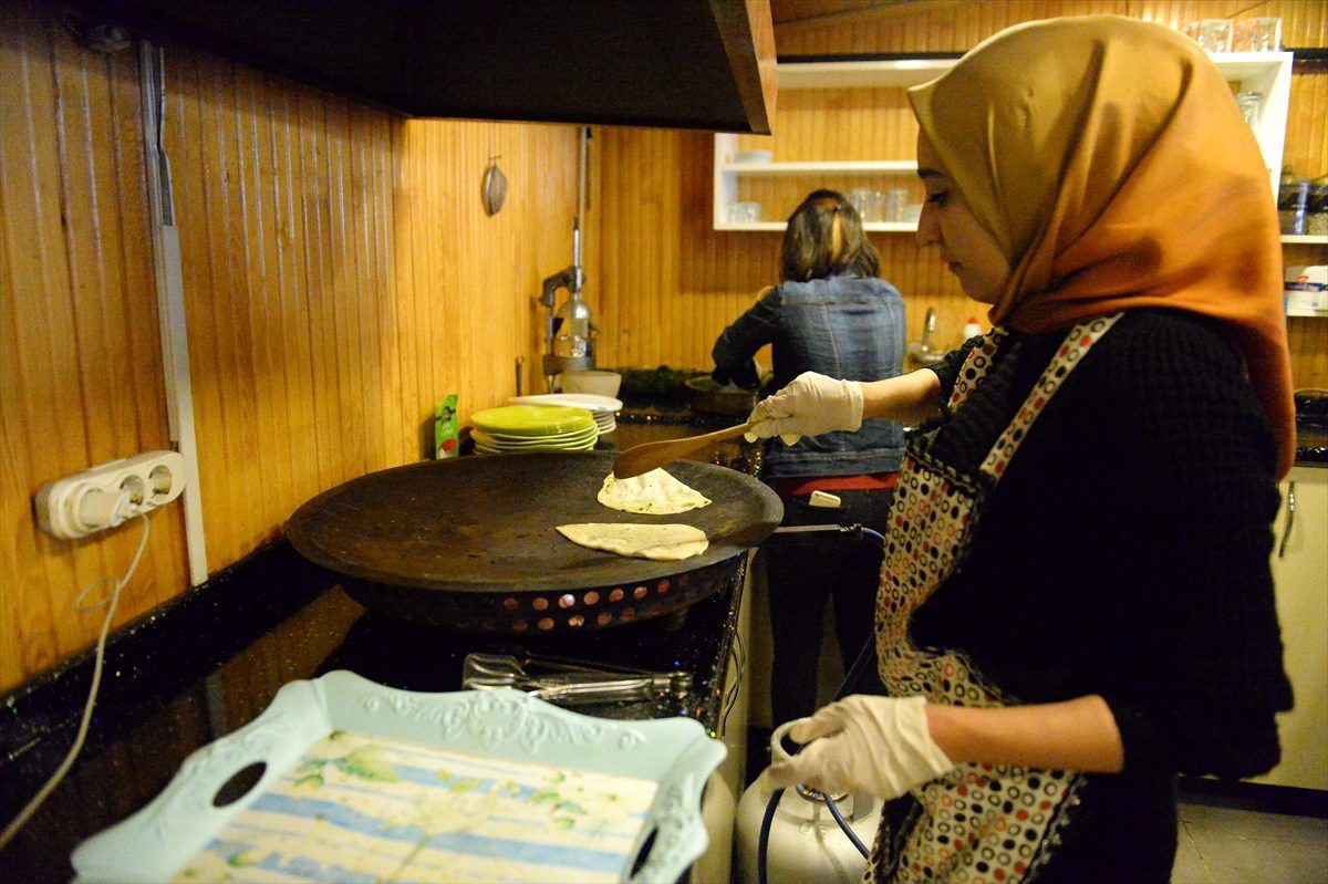 Iğdır\'da özel öğrenciler farkındalık oluşturmak amacıyla kafe işletti