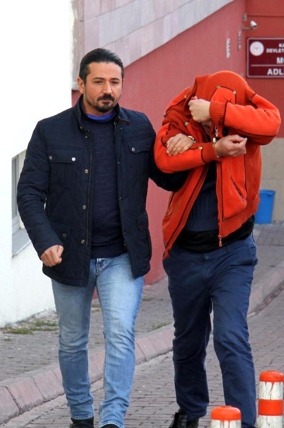 Kayseri\'de iş makinesi hırsızlığına tutuklama