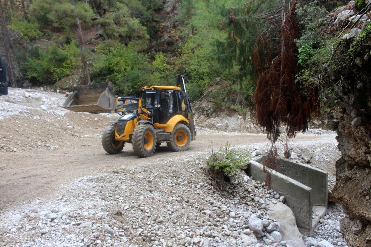 Kemer Beycik yoluna kış bakımı