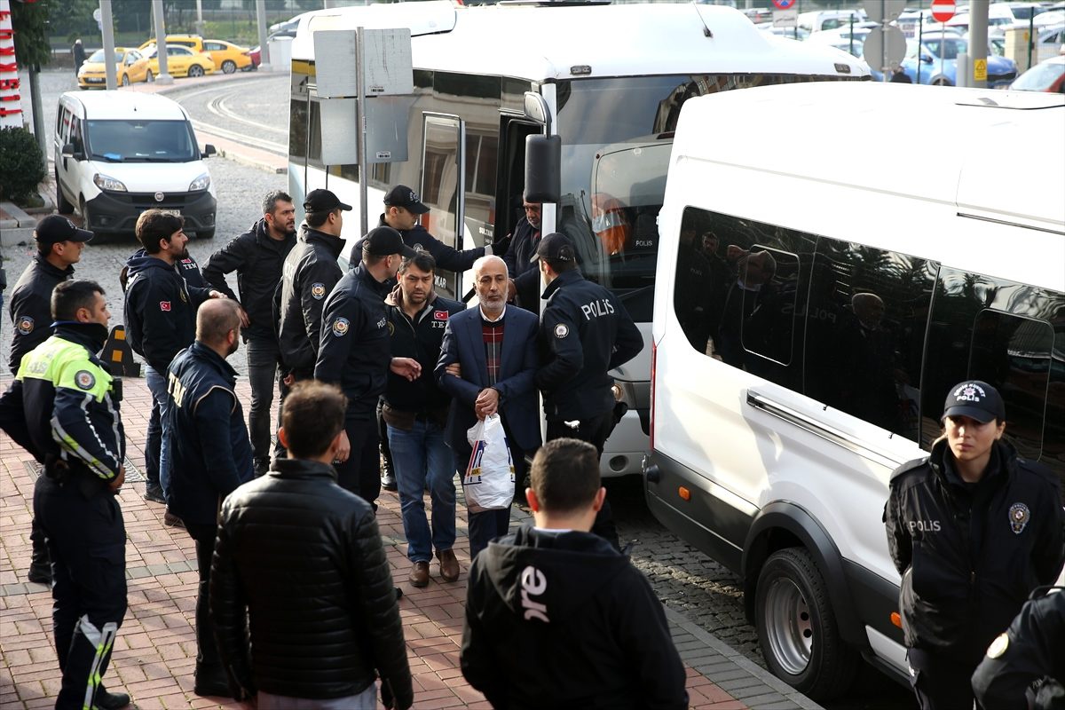 Kocaeli\'de PKK/KCK operasyonunda gözaltına alınan 22 şüpheli adliyede