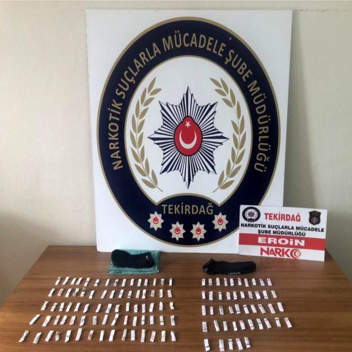 Narkotik Daire Başkanlığı 7 günde 1 ton 200 kilo esrarın ele geçirildiğini açıkladı