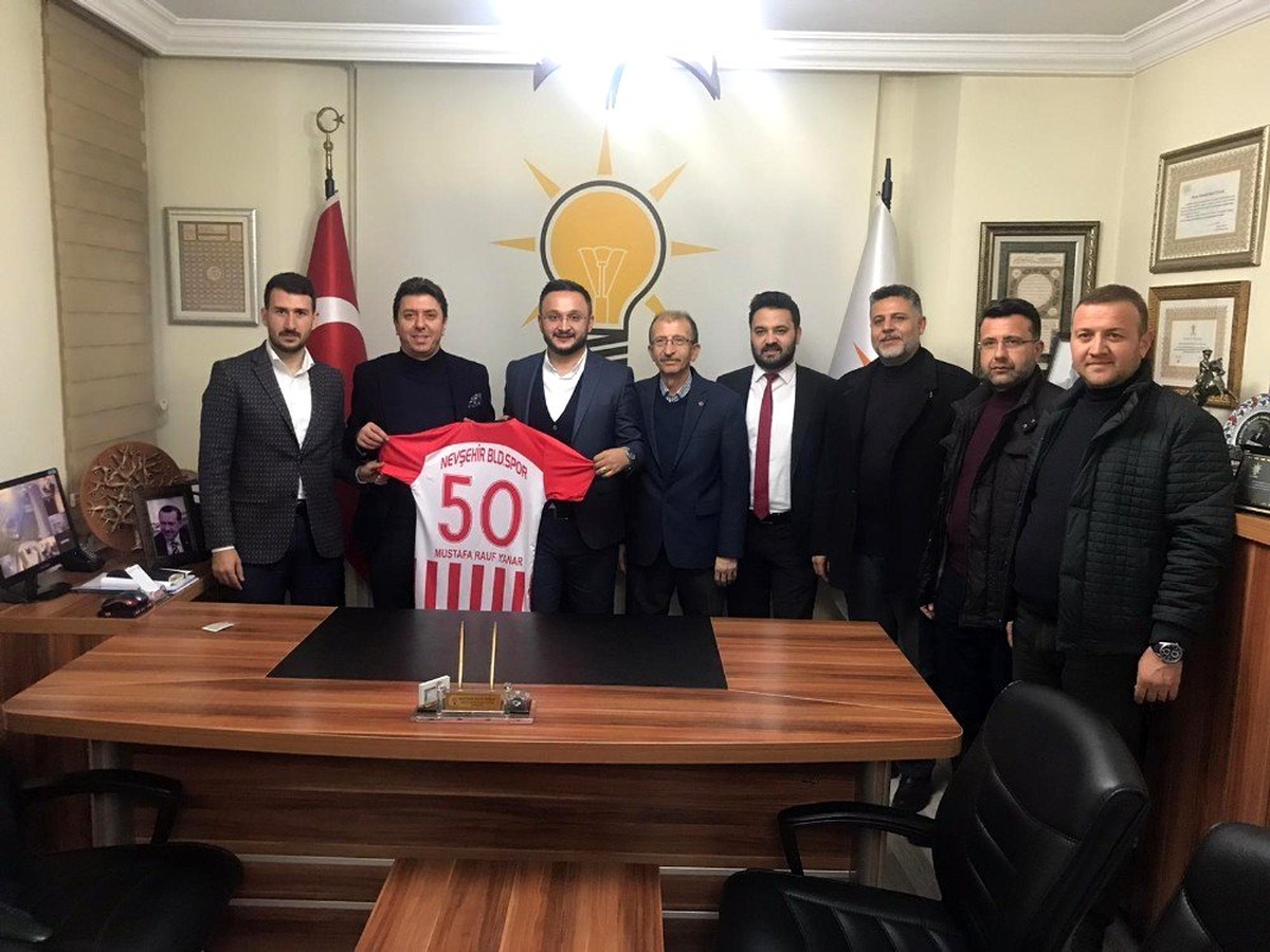 Nevşehir Belediyespor yöneticilerinden AK Parti İl Başkanı Yanar\'a ziyaret