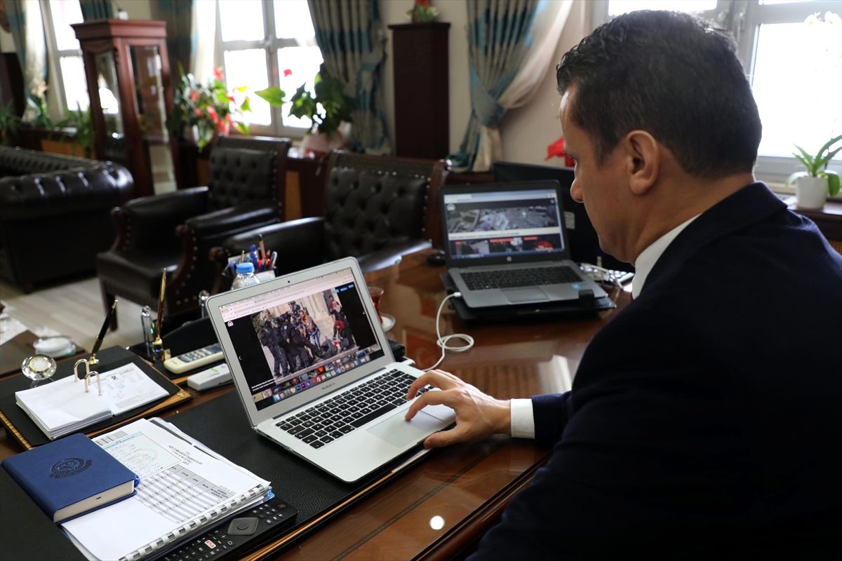 Rize Cumhuriyet Başsavcısı ile Baro Başkanı AA\'nın "Yılın Fotoğrafları" oylamasına katıldı