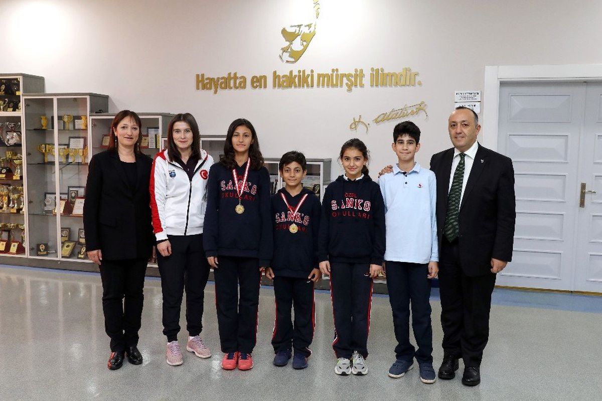 SANKO Okulları Mersin\'den madalya ile döndü