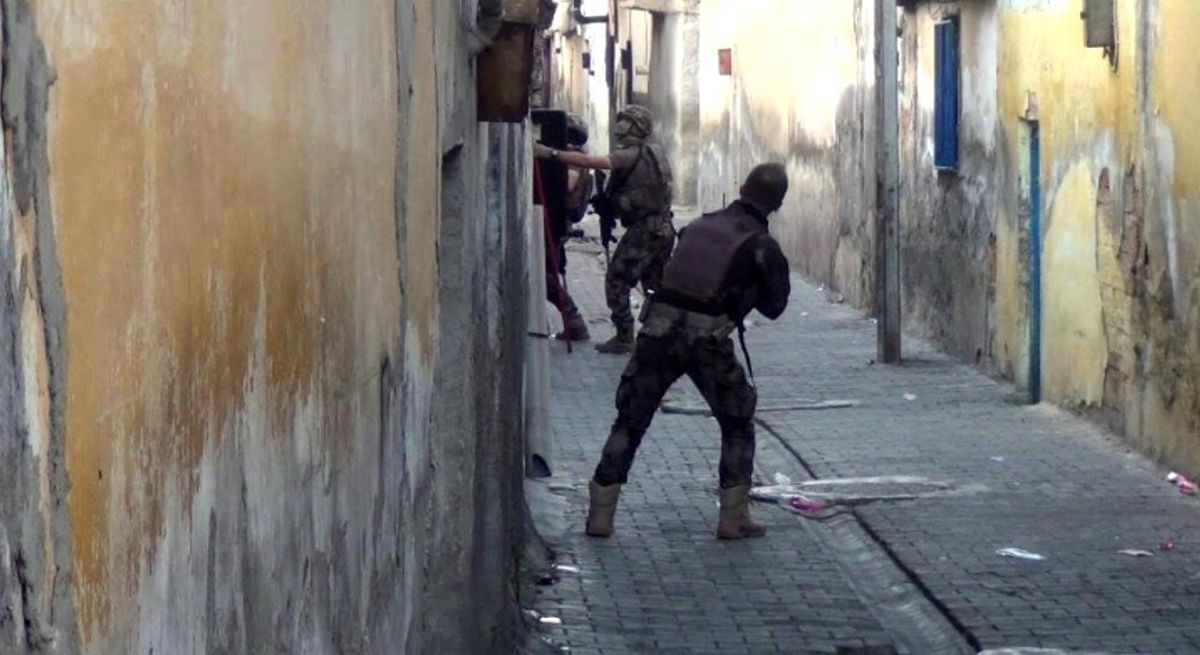 Şanlıurfa\'da terör operasyonu: 2 tutuklama