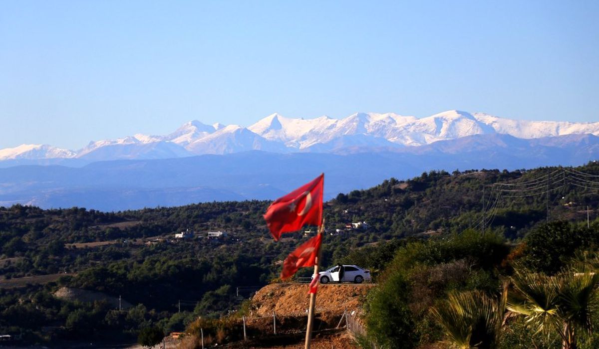 Toroslar\'a kar yağdı, kartpostallık görüntüler oluştu