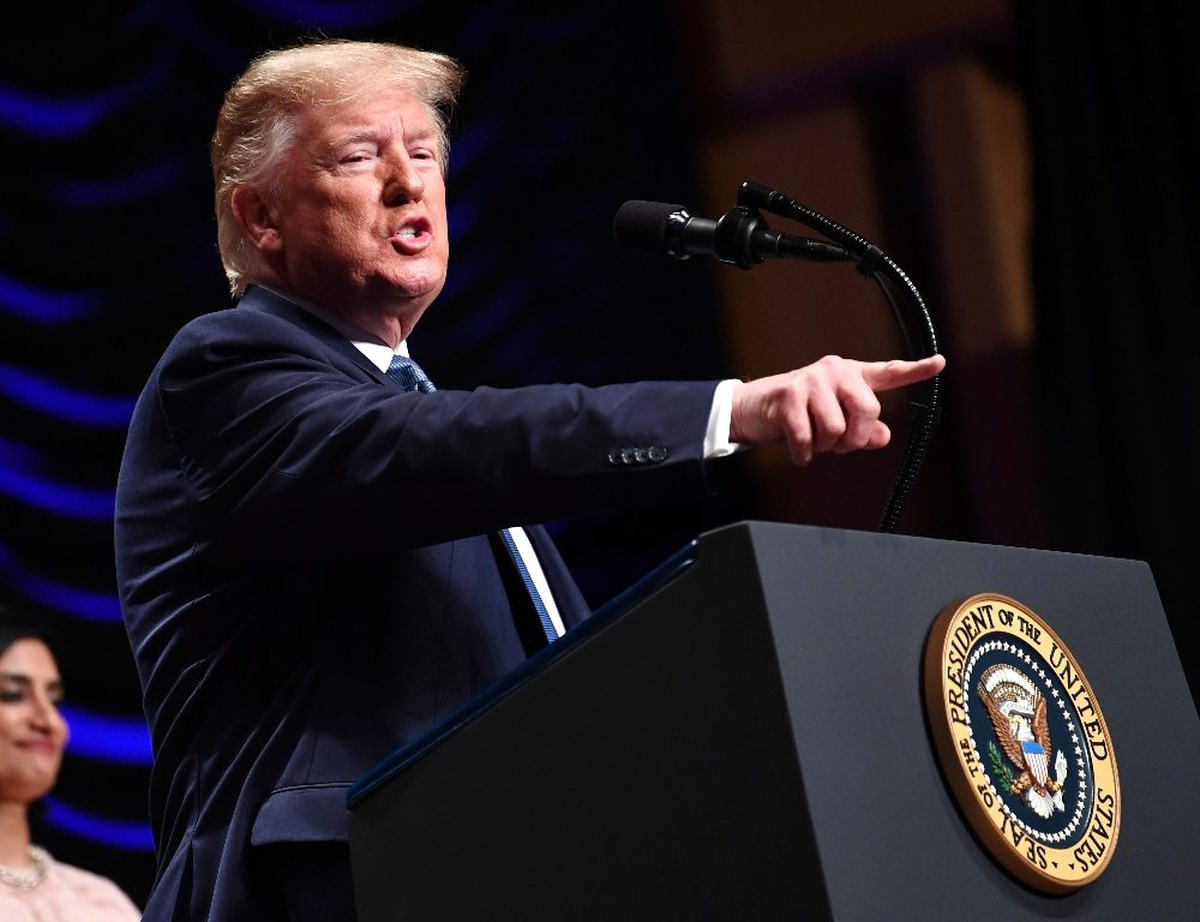 Trump\'tan Macro\'un NATO açıklamasına tepki