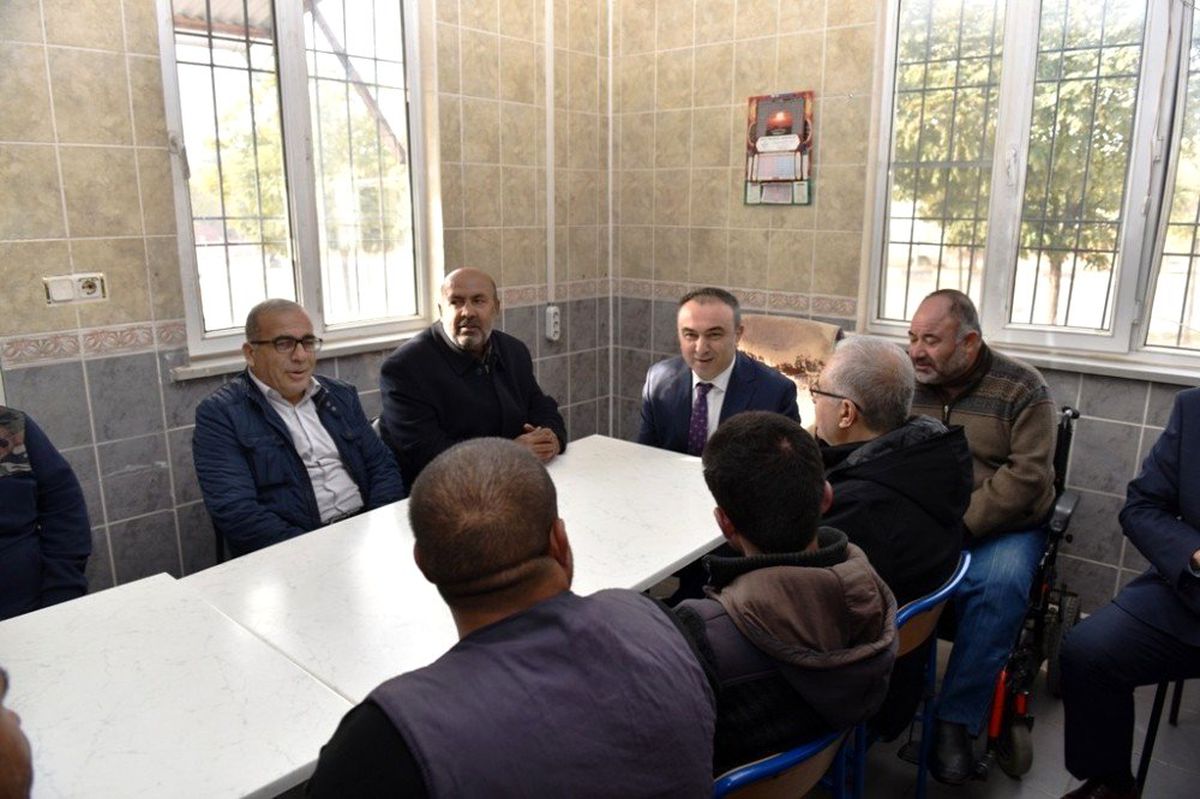 Vali Soytürk Engelliler ile bir araya geldi
