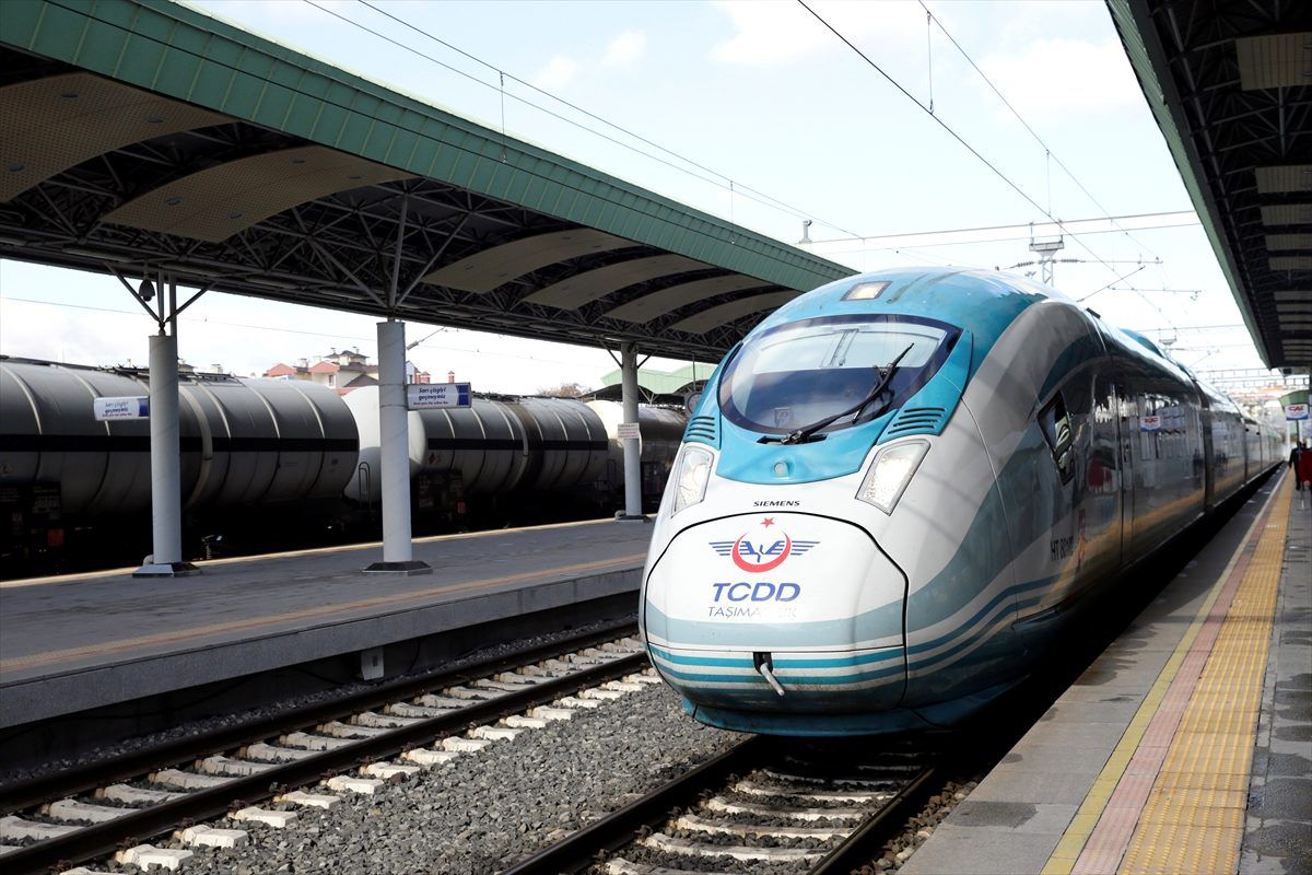YHT yaklaşık 1,5 milyon engelli yolcu taşıdı