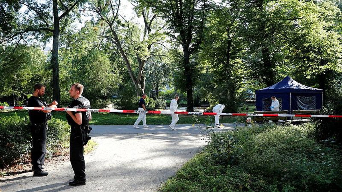 Almanya, cinayet şüphesiyle Berlin\'deki 2 Rus diplomatı sınır dışı etti