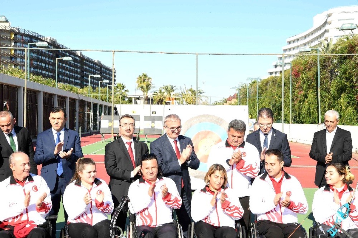 Bakan Yardımcısı Ersöz: "Milli sporcular vakıf üniversitelerinde burslu okuyacaklar"