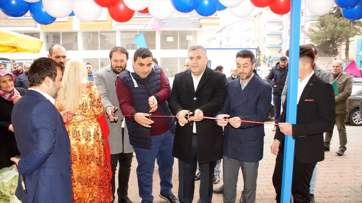 Başkan Demirbaş, iş yeri açılışına katıldı