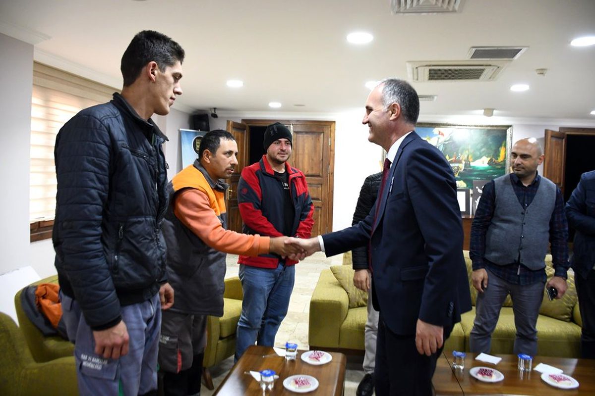 Başkan Taban, engelli personelle buluştu