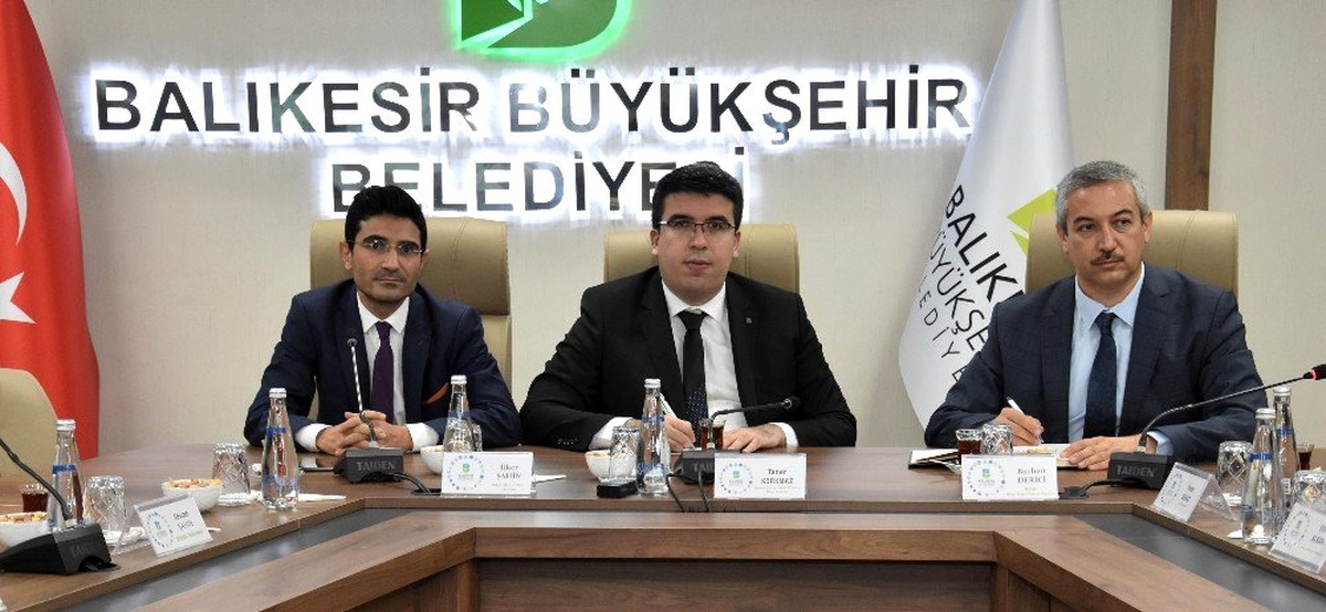 Büyükşehir\'de 20 ilçede vatandaş odaklı hizmet