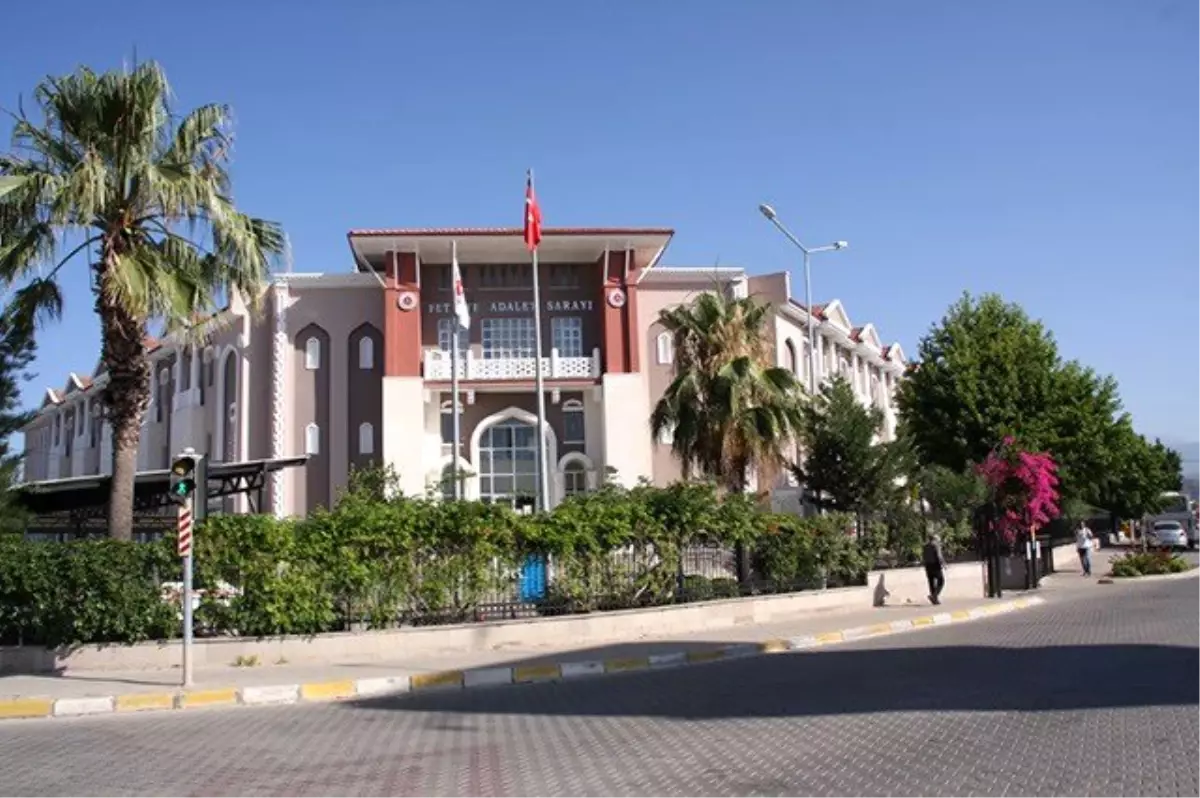 Cezadan kurtulmak için LÖSEV ve Mehmetçiğe 10 bin TL bağış yaptı