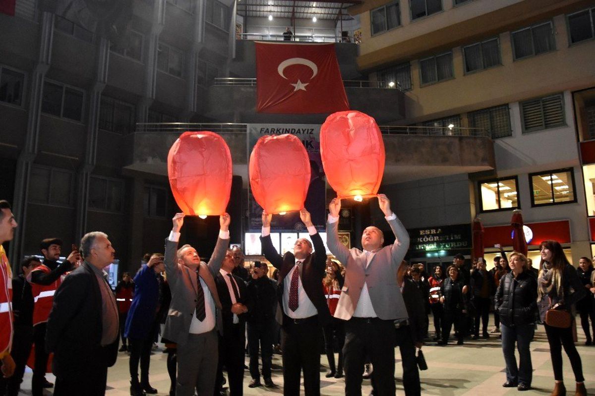 Dilek balonları engelsiz bir Nazilli ve dünya için uçuruldu