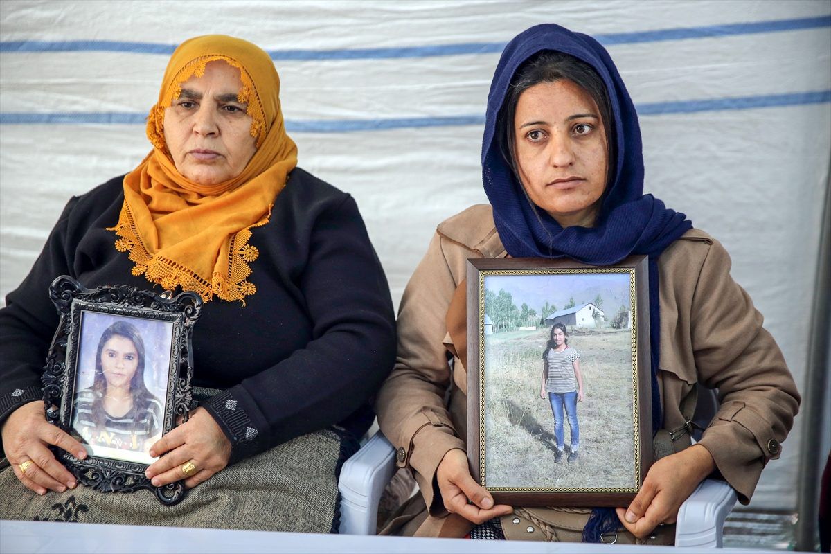 Diyarbakır annelerinin oturma eylemine katılım sürüyor