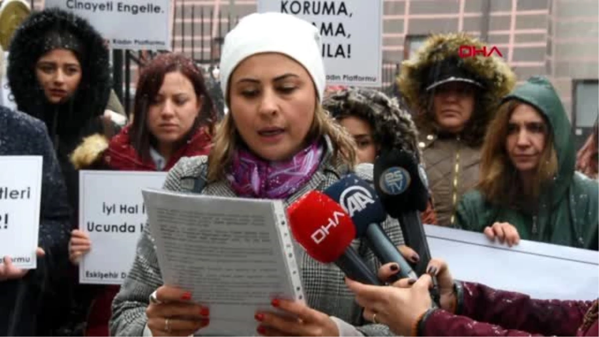 Eskişehirli kadınlar, öldürülen ayşe tuba için eylem yaptı