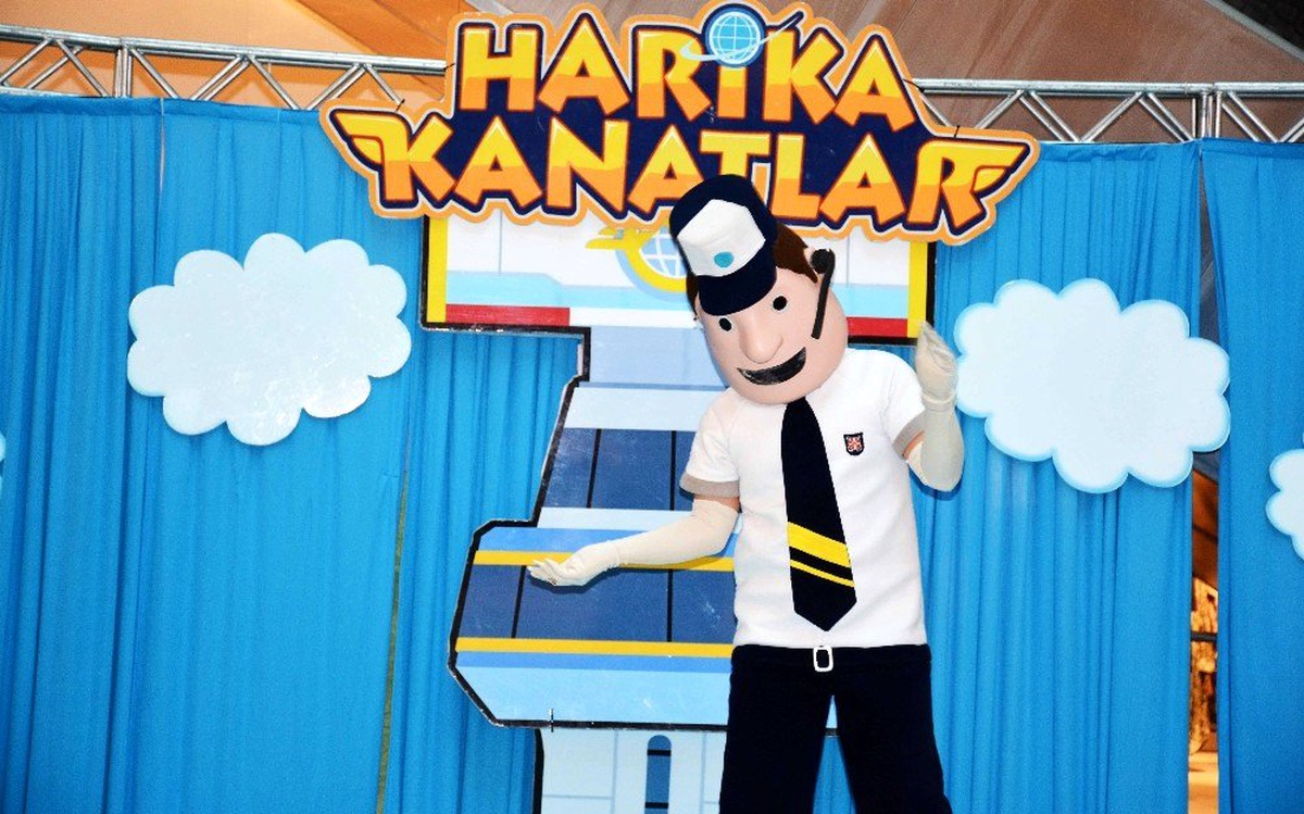 "Harika Kanatlar" minik ziyaretçilerle tanıştı