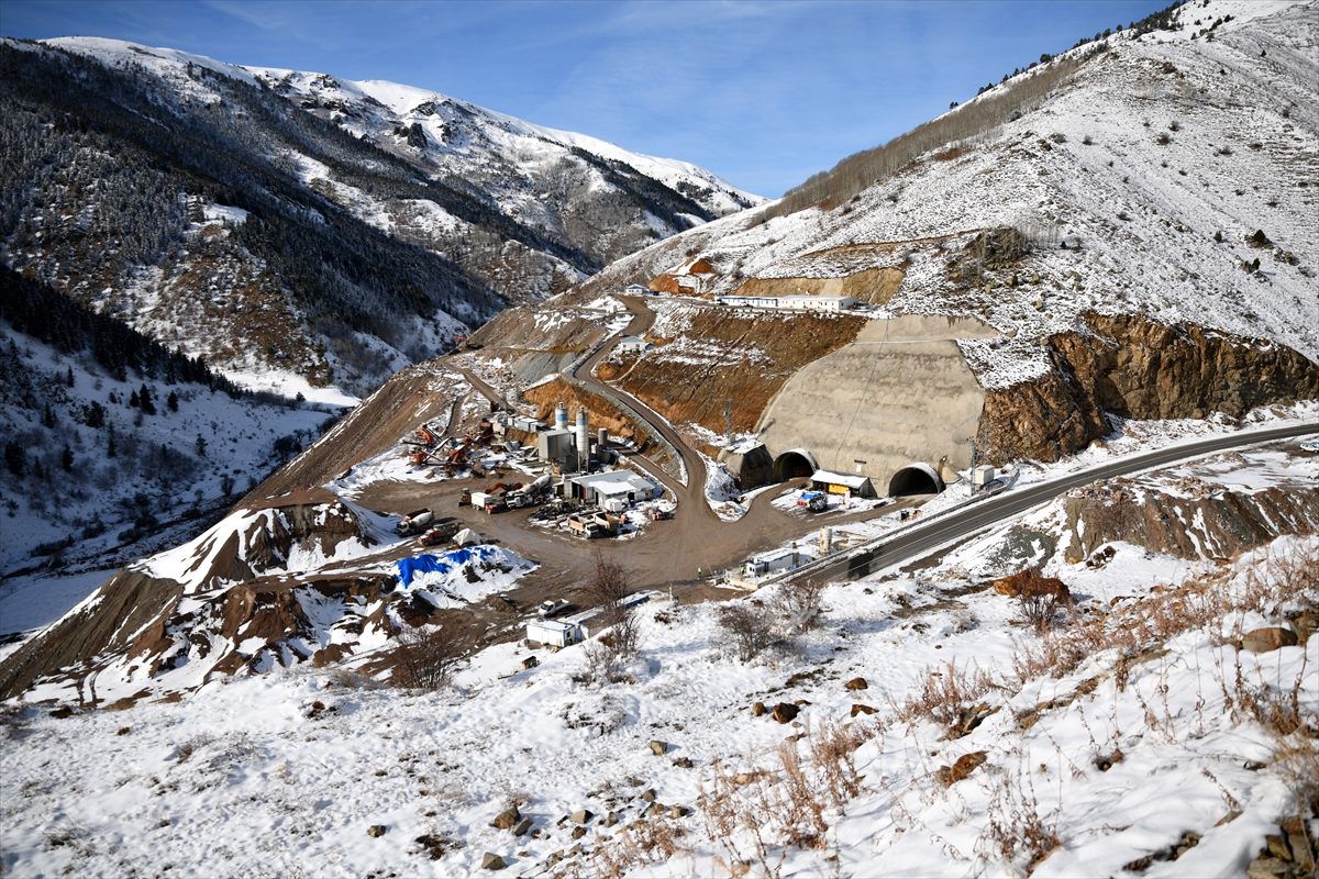 Karadeniz\'i İç Anadolu\'ya bağlayacak Eğribel tünelinde ikmal inşaatına başlandı