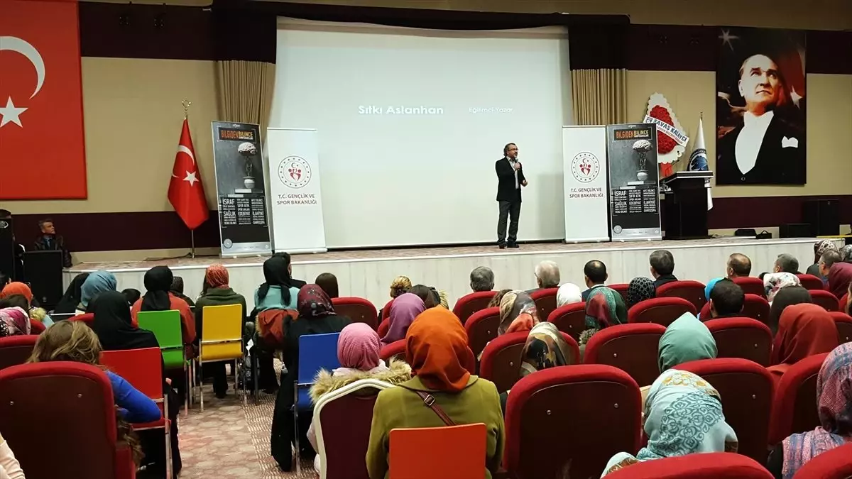 Karaman\'da Kariyer Planlaması konferansı