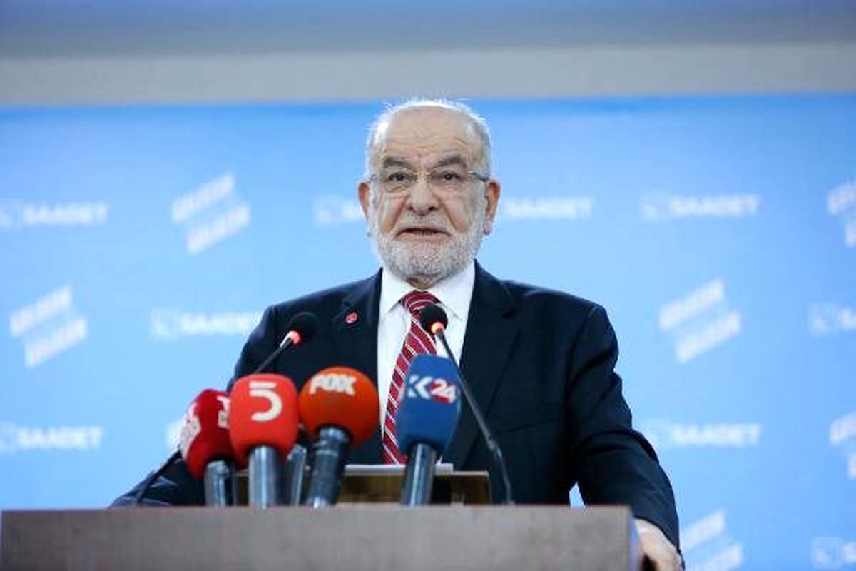 Karamollaoğlu: Asgari ücretin yoksulluk sınırında olması gerekir