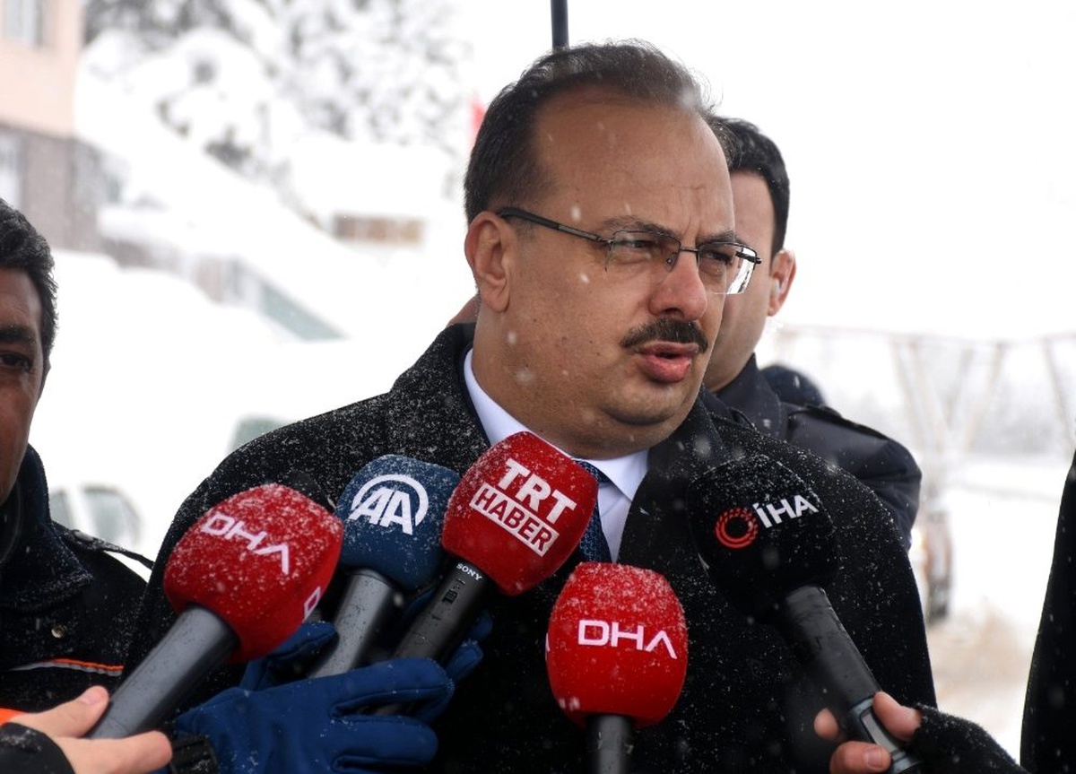Kayıp dağcılarla ilgili Bursa Valiliği\'nden yazılı açıklama yapıldı