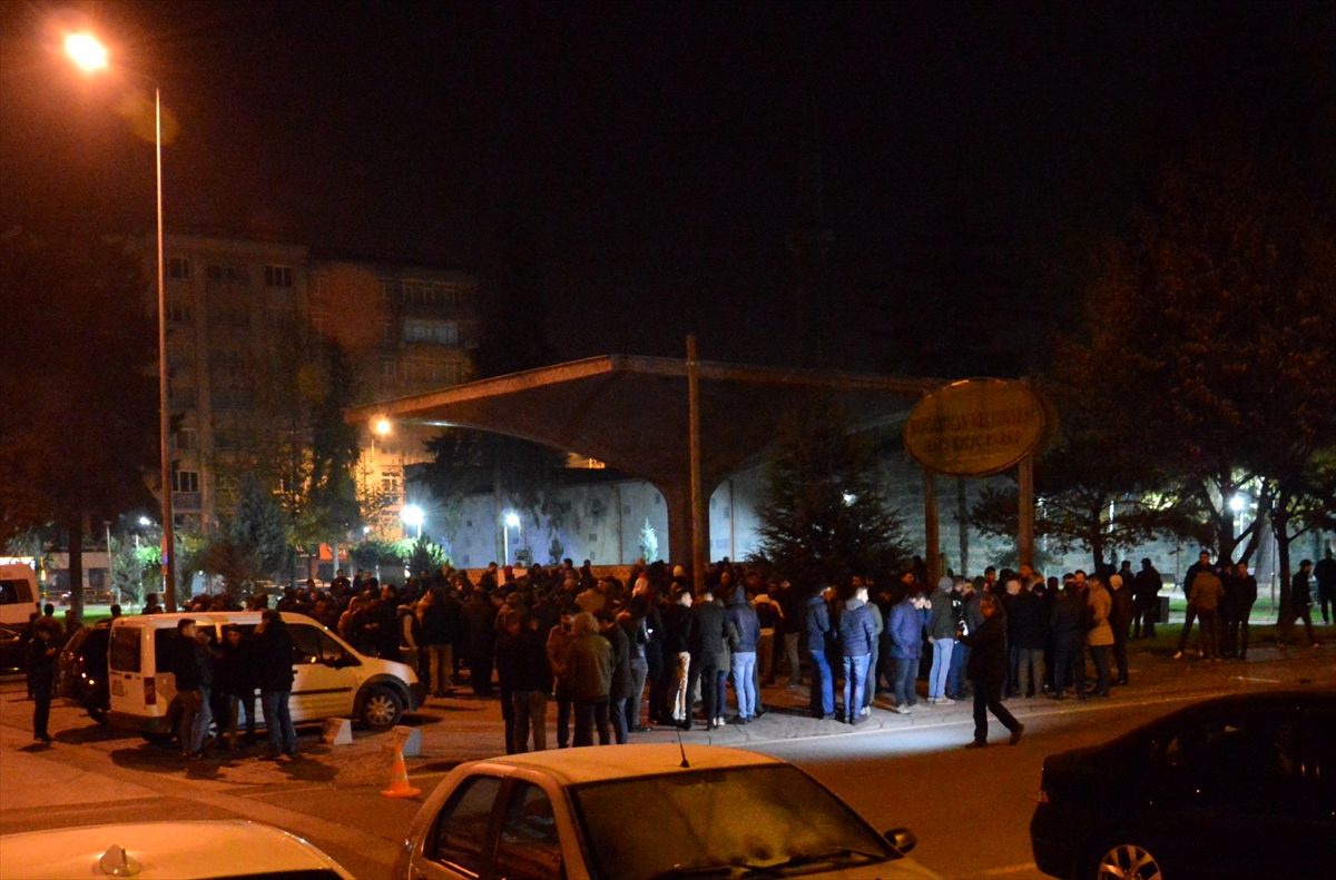 Kayseri\'de İYİ Parti standına saldırı iddiası