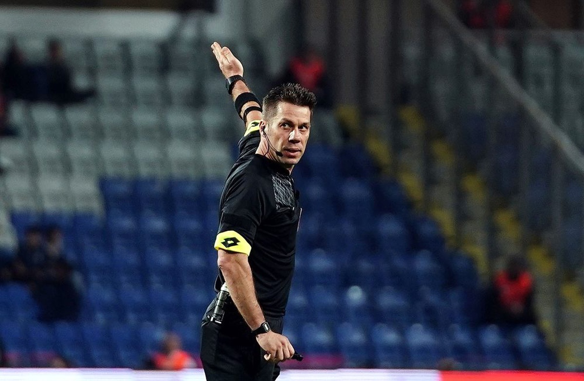 Kayserispor-Çaykur Rizespor maçı hakemleri açıklandı