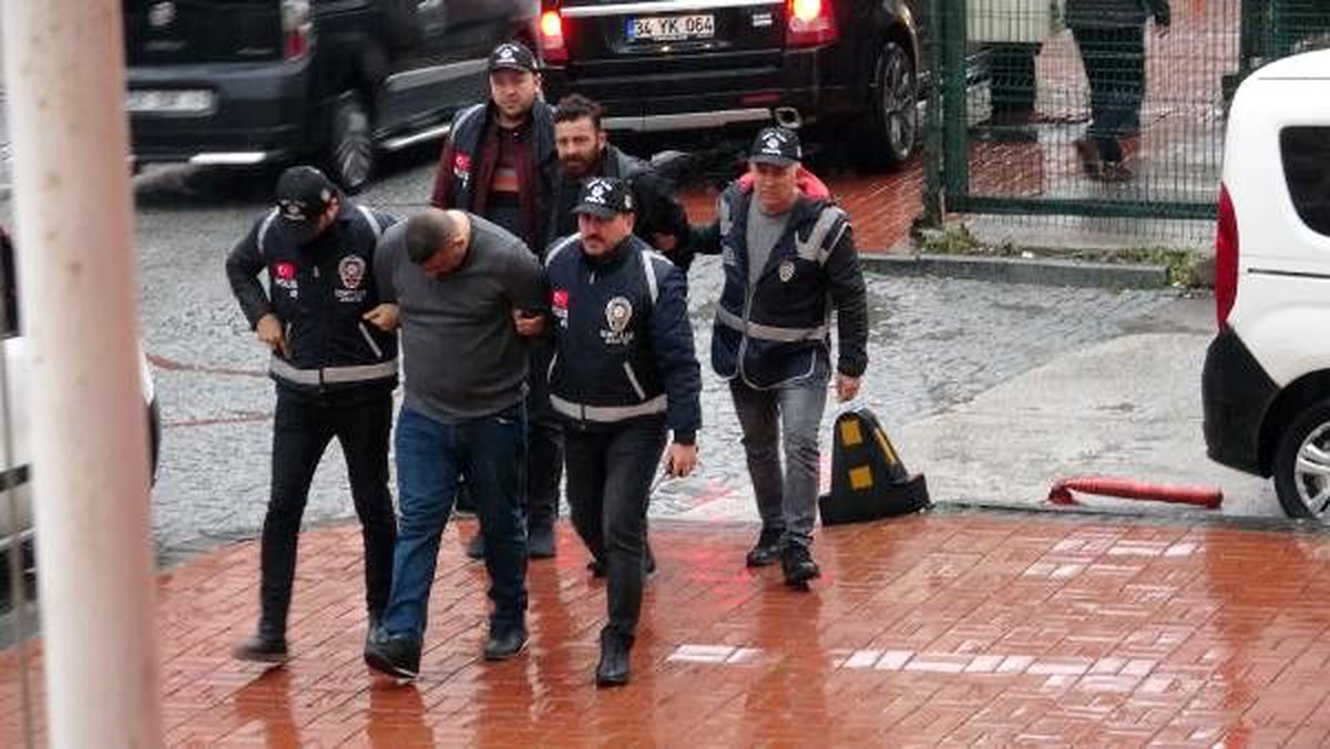 Kocaeli\'nde hapis cezasıyla aranan 2 kişi yakalandı