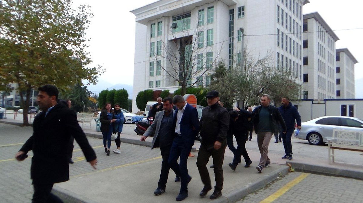 Köpek çiftliği cinayeti zanlıları adliyeye sevk edildi