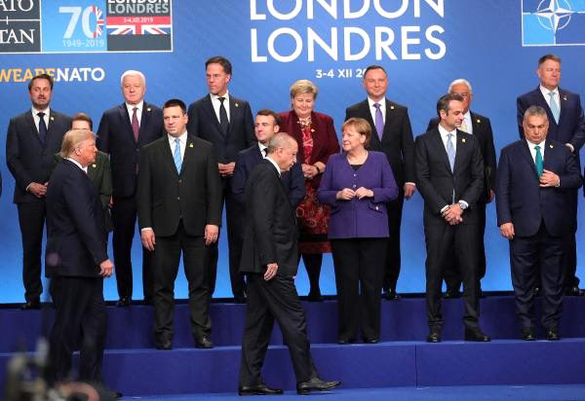 Liderler Londra\'da aile fotoğrafı çektirdi