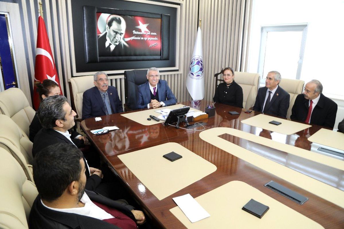 Muhtarlardan Güder\'e ziyaret