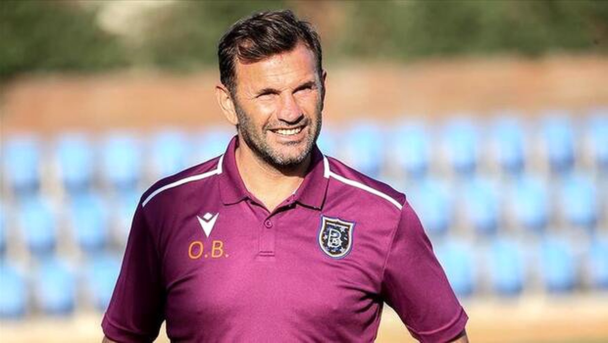 Okan Buruk: "Böyle bir zeminde maç oynatmak yanlıştı"