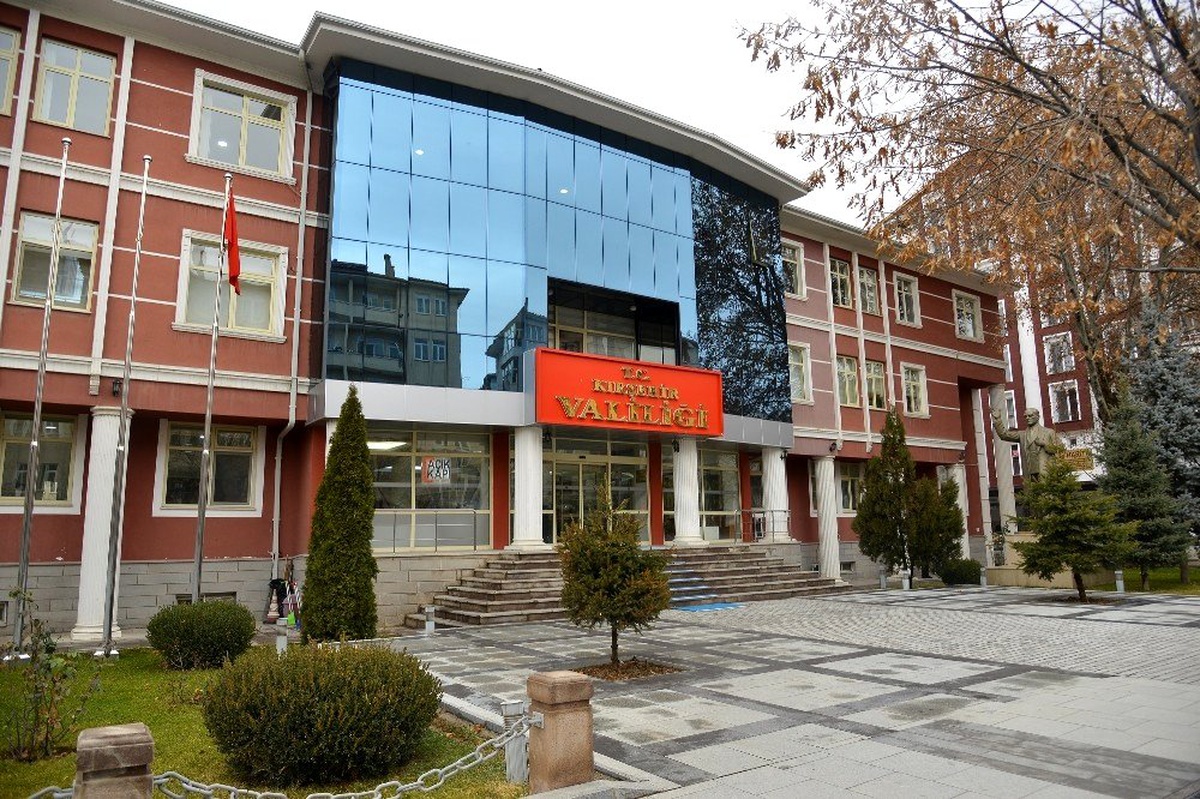 Vali Akın, "Halk Toplantısı"nda Kırşehirlileri dinledi